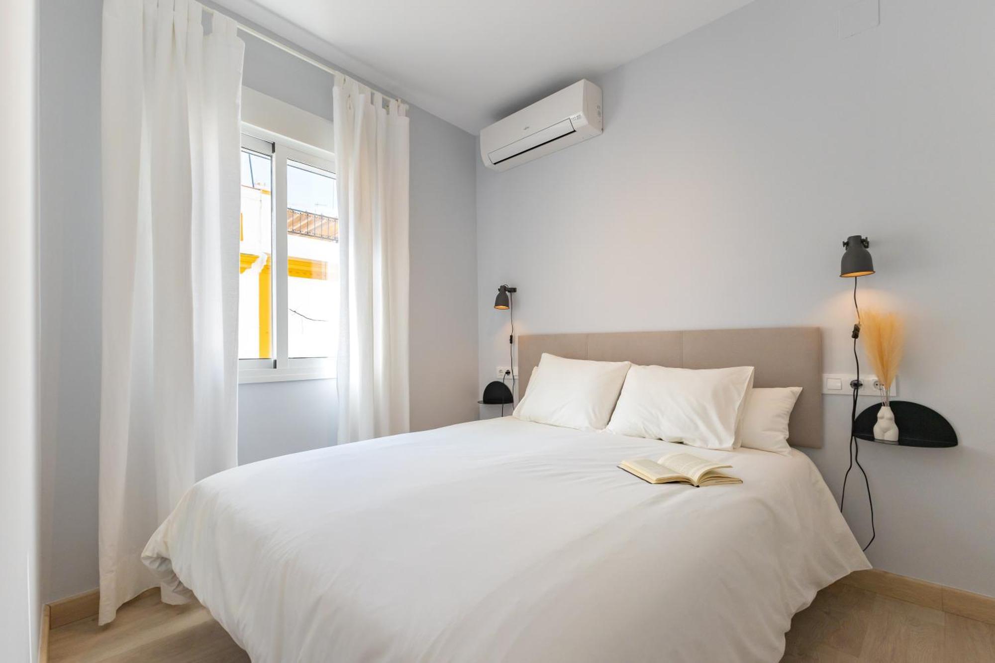 Charming 2 Bedroom Apartment At Iconic Triana Neighborhood By Ocityzen Seville Exterior photo